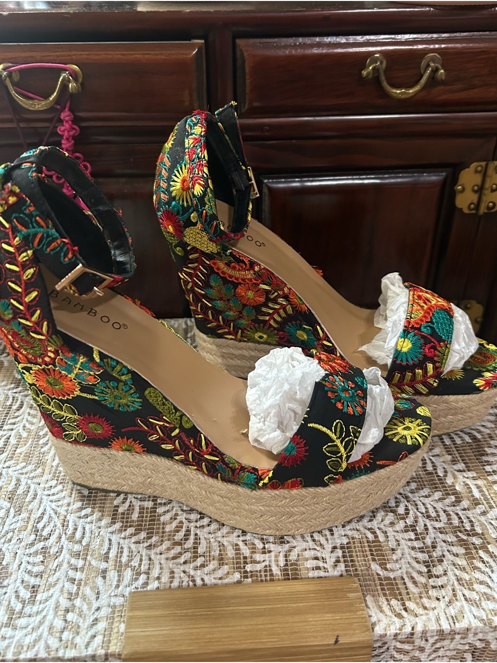 Bamboo Black Multicolor Floral Espadrille Wedge Sandals 7.5